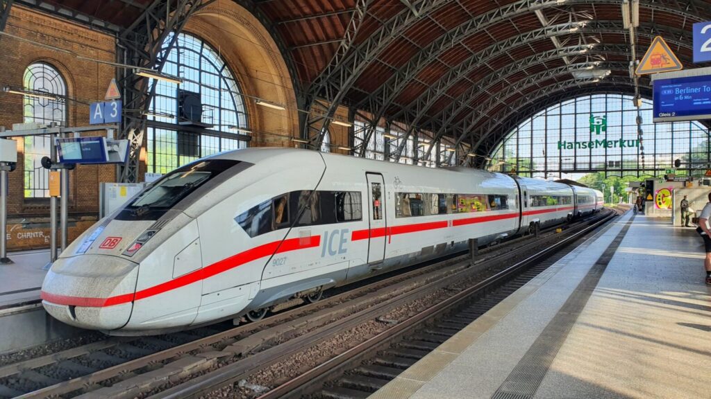 top-10-fastest-trains-in-the-world